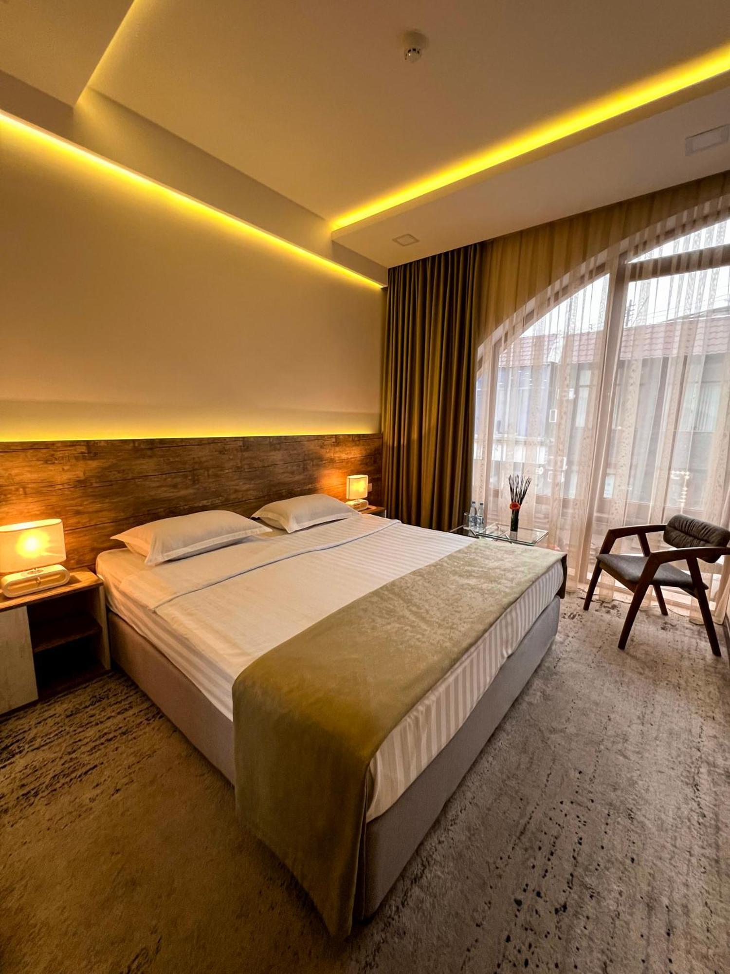 Evn Boutique Hotel Ереван Экстерьер фото