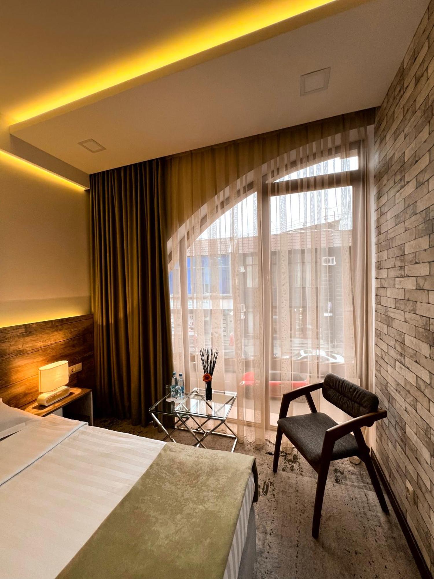 Evn Boutique Hotel Ереван Экстерьер фото