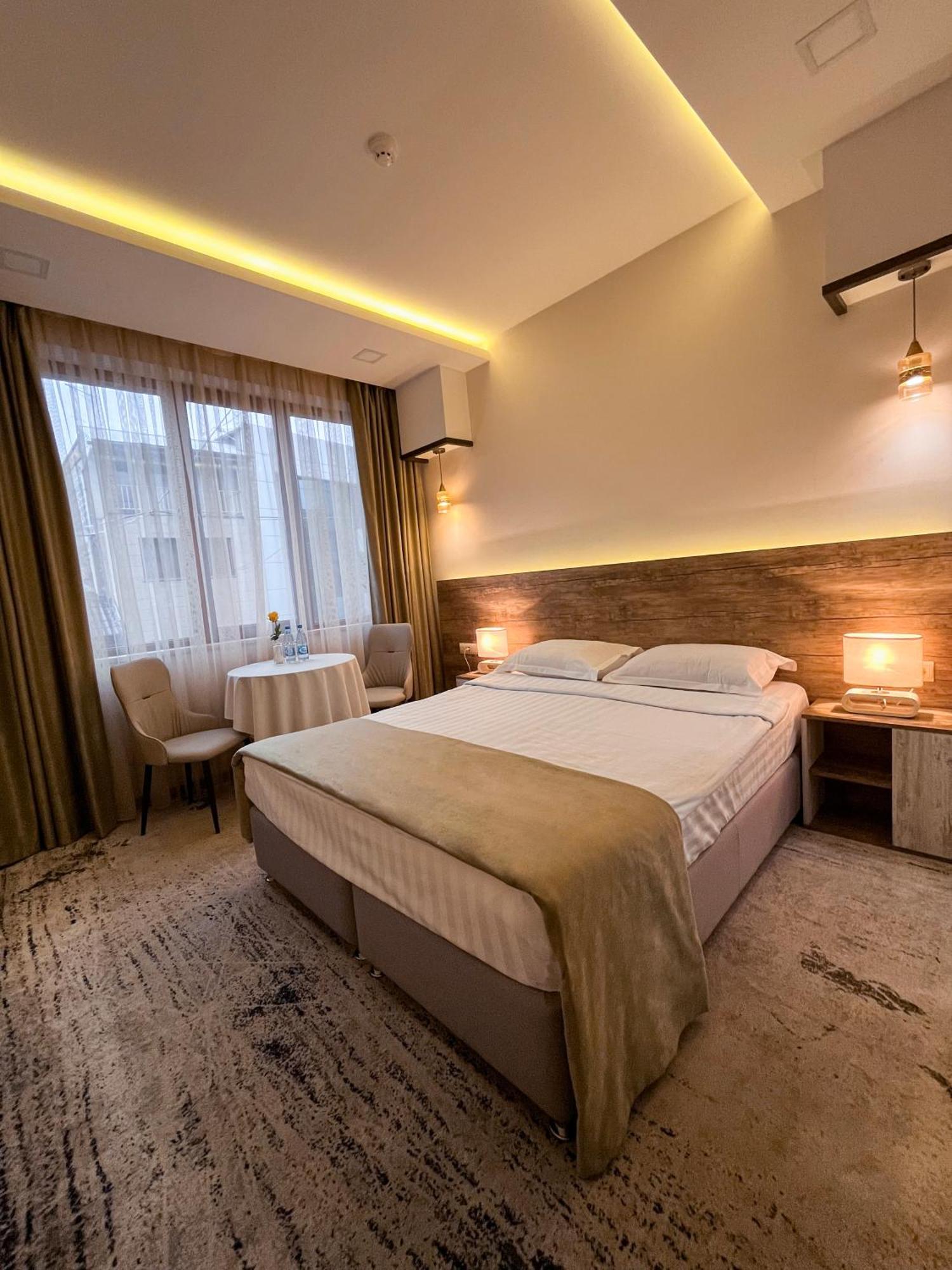 Evn Boutique Hotel Ереван Экстерьер фото